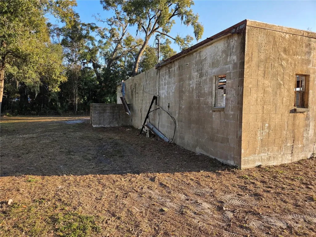 715 N Young Boulevard Chiefland FL 32626