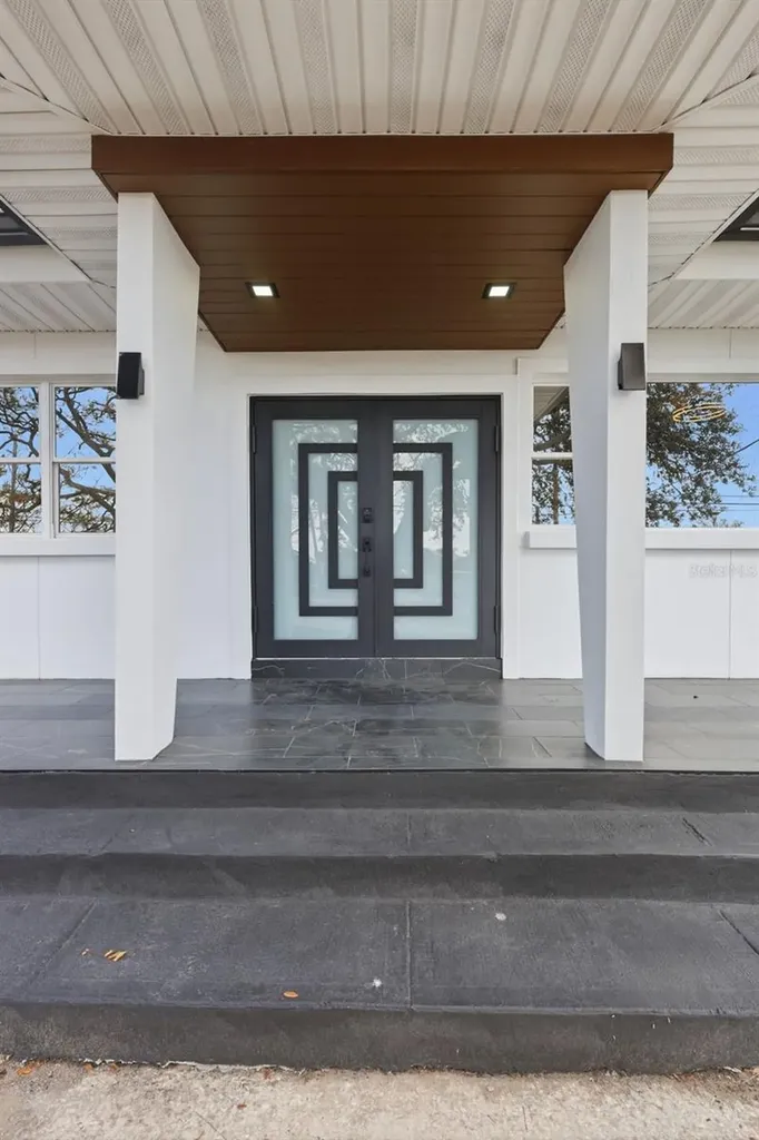 2061 S Peninsula Drive Daytona Beach FL 32118