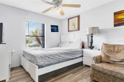 3610 Falling Leaf Lane Orlando FL 32810