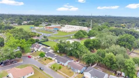 3610 Falling Leaf Lane Orlando FL 32810