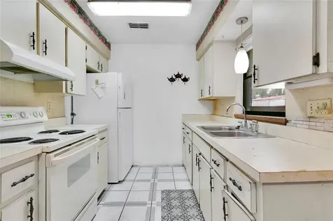 3610 Falling Leaf Lane Orlando FL 32810