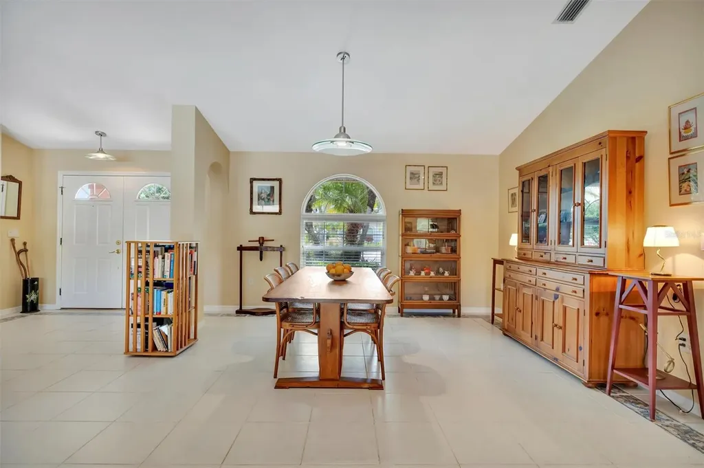 6183 Misty Oaks Drive Sarasota FL 34243