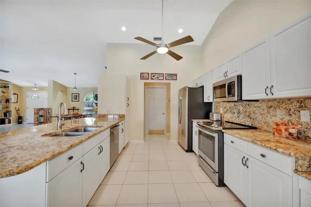 6183 Misty Oaks Drive Sarasota FL 34243