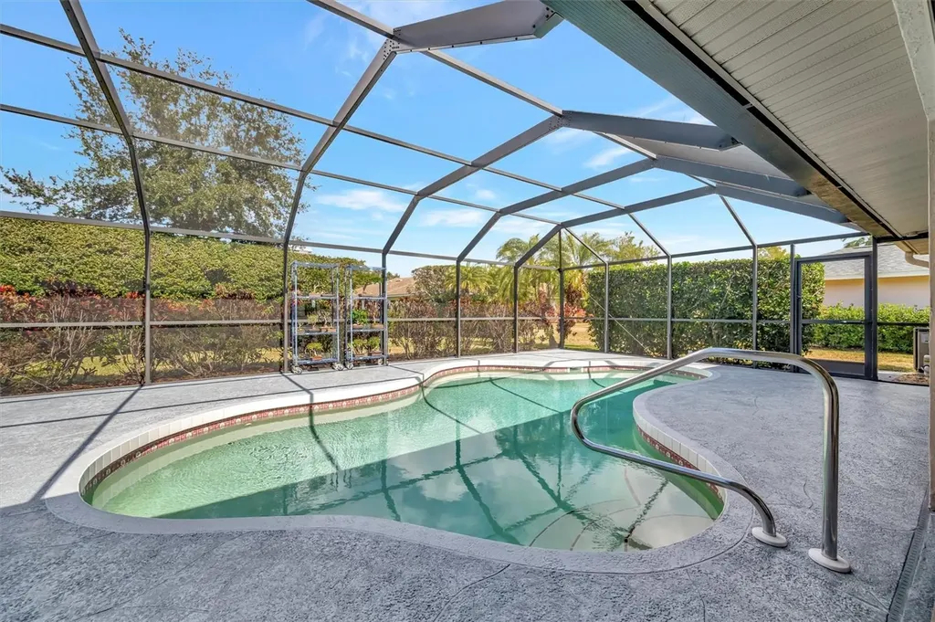 6183 Misty Oaks Drive Sarasota FL 34243