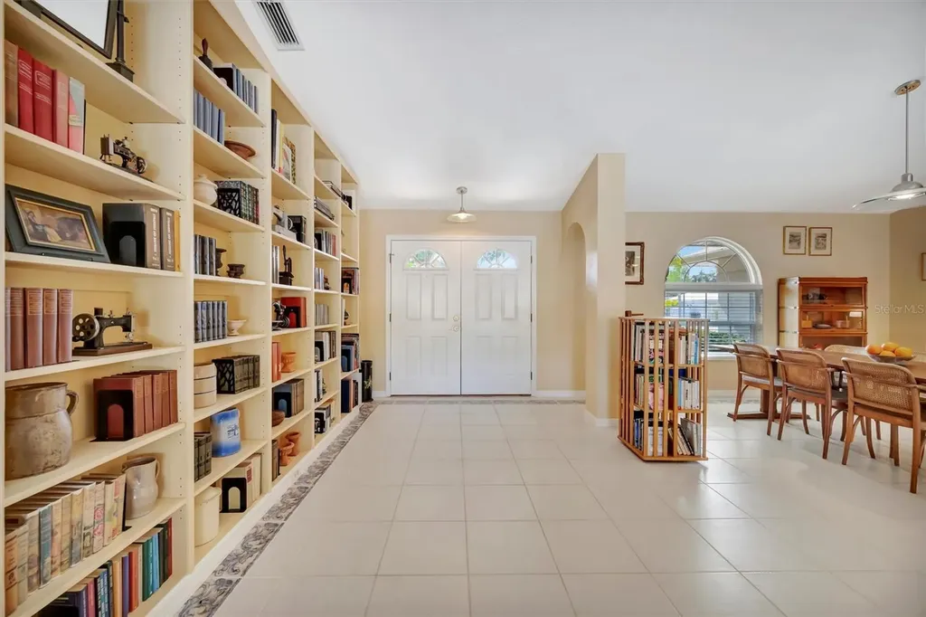6183 Misty Oaks Drive Sarasota FL 34243