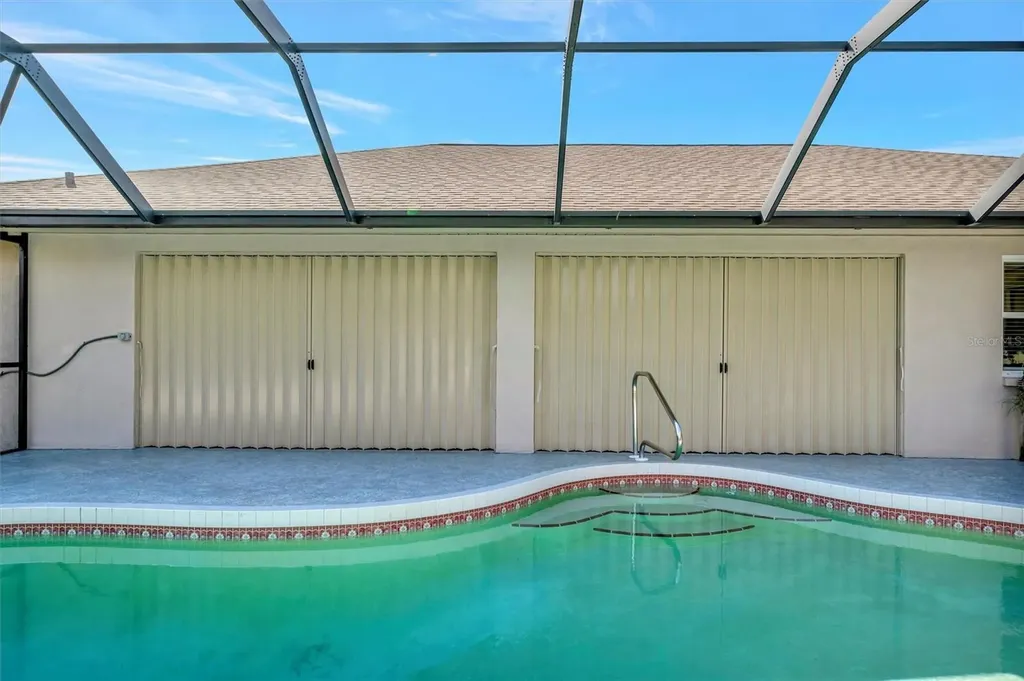 6183 Misty Oaks Drive Sarasota FL 34243