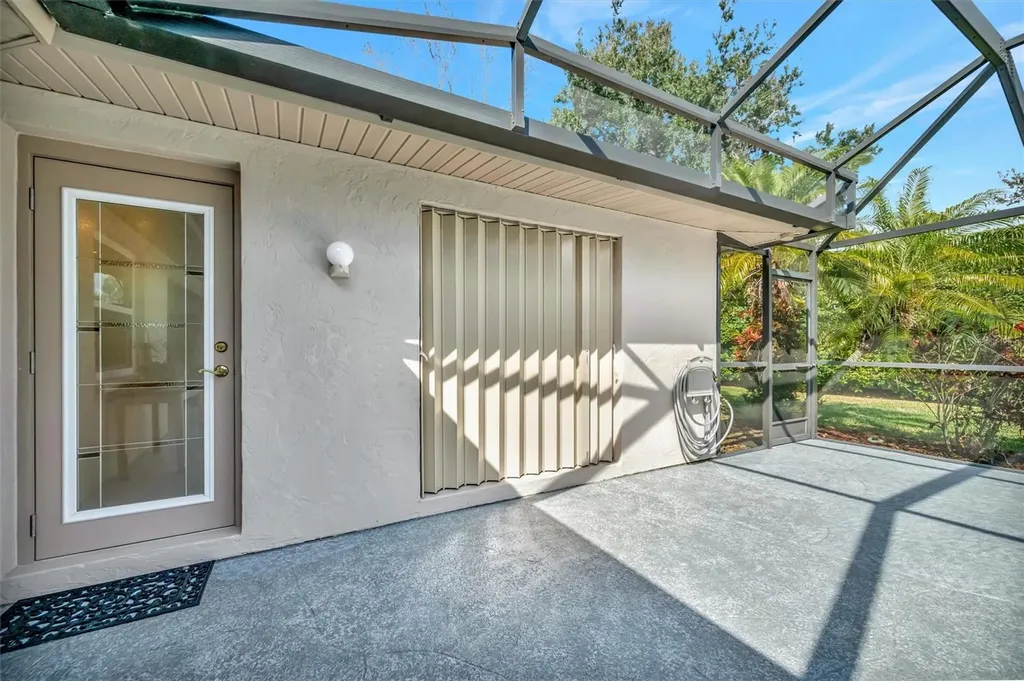6183 Misty Oaks Drive Sarasota FL 34243