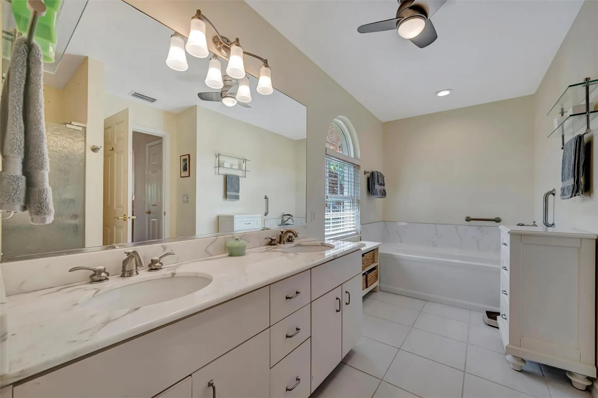 6183 Misty Oaks Drive Sarasota FL 34243
