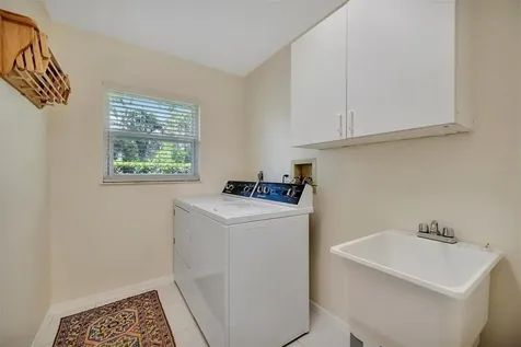 6183 Misty Oaks Drive Sarasota FL 34243