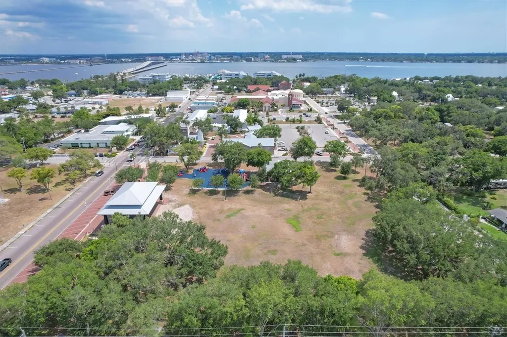 1300 4th Street W Palmetto FL 34221