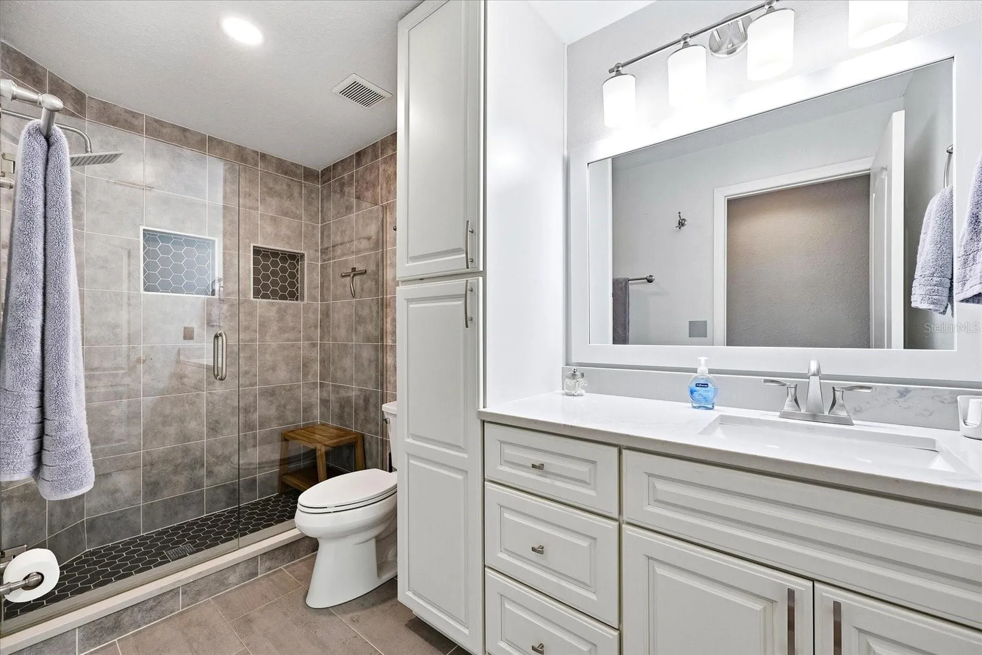 1050 Starkey Road Largo FL 33771