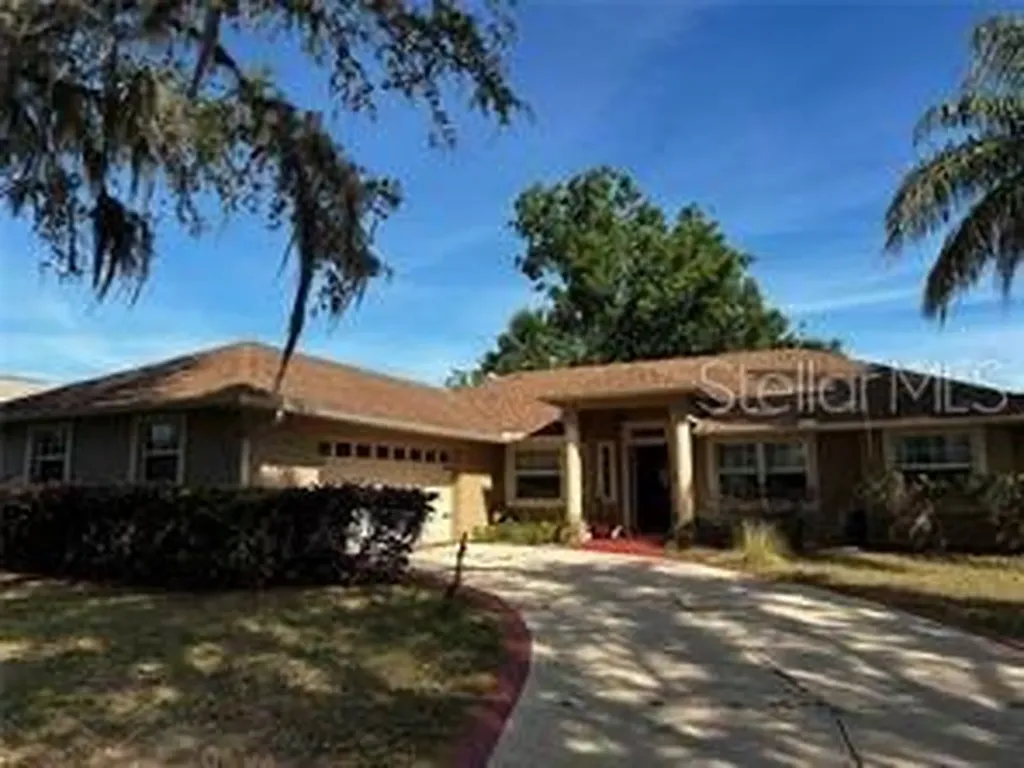 17302 2nd Street Montverde FL 34756