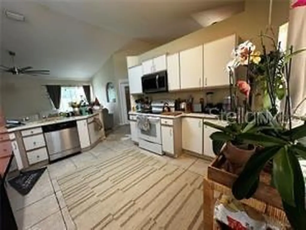 17302 2nd Street Montverde FL 34756
