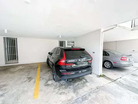 76 Kings Court San Juan PR 00907