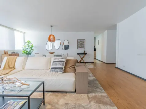 76 Kings Court San Juan PR 00907