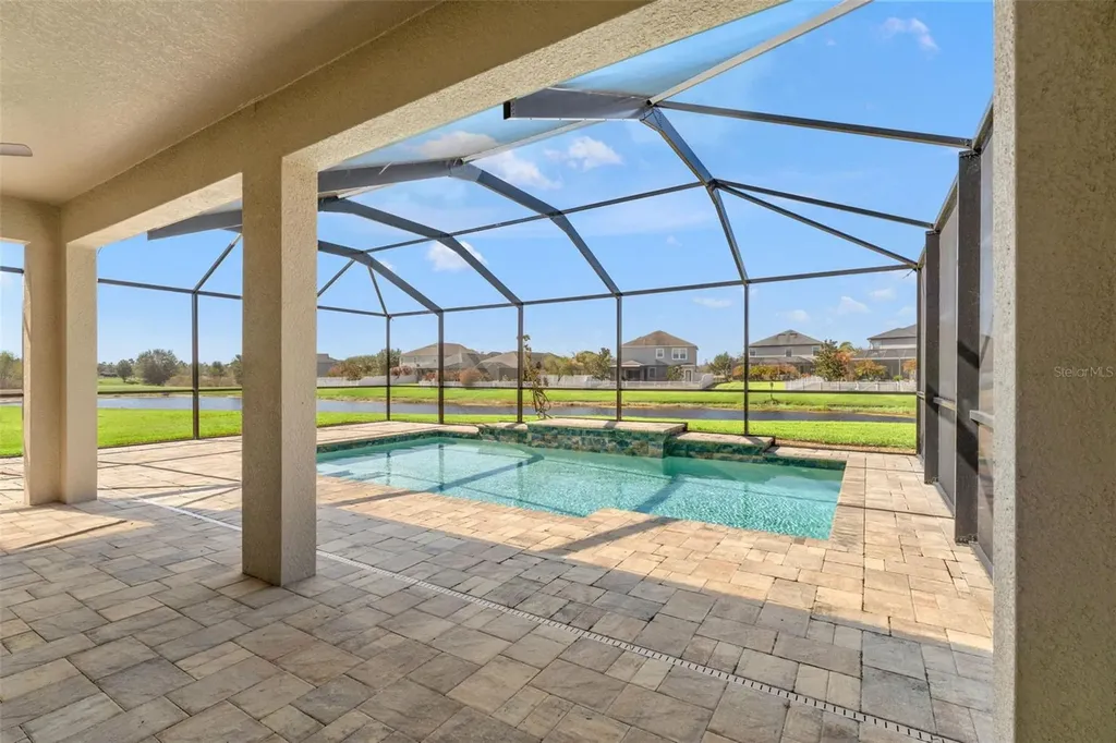 19324 E Eagle Creek Lane Tampa FL 33647