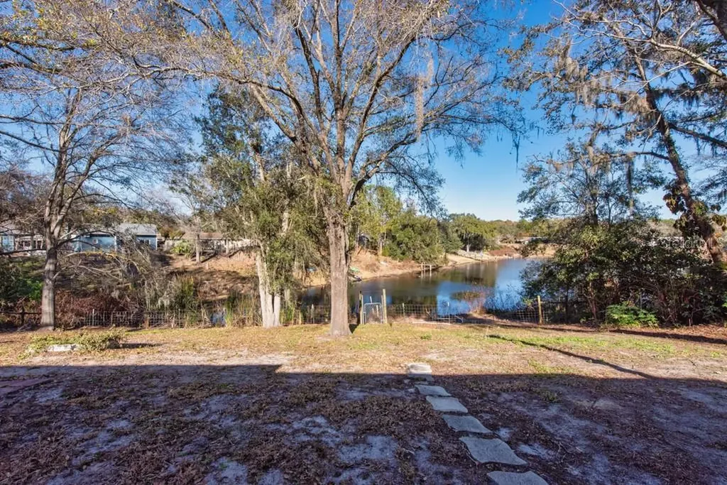16123 E Lake Burrell Drive Lutz FL 33549
