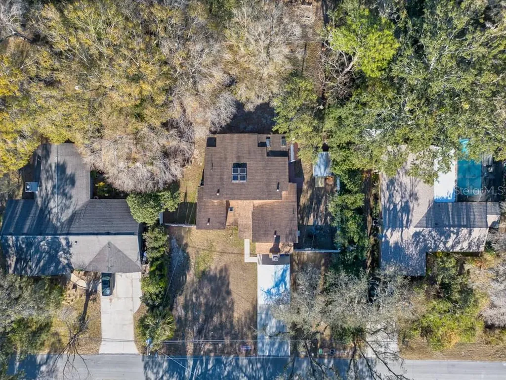 16123 E Lake Burrell Drive Lutz FL 33549