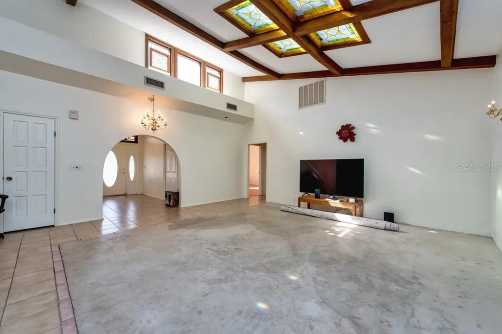 16123 E Lake Burrell Drive Lutz FL 33549