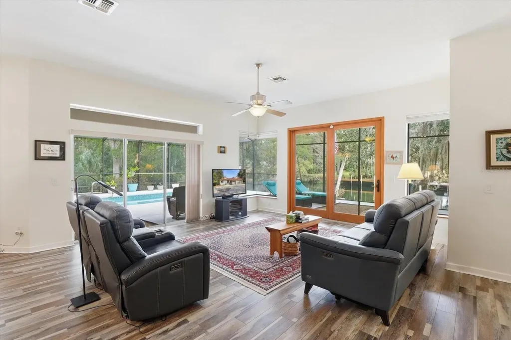 11405 N Honey Jorden Point Inglis FL 34449