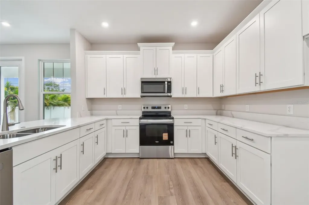 5663 Dartmouth Avenue N St Petersburg FL 33710