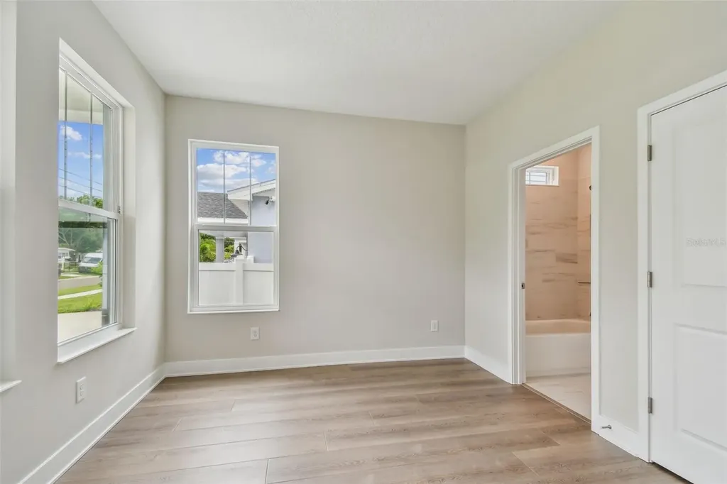 5663 Dartmouth Avenue N St Petersburg FL 33710