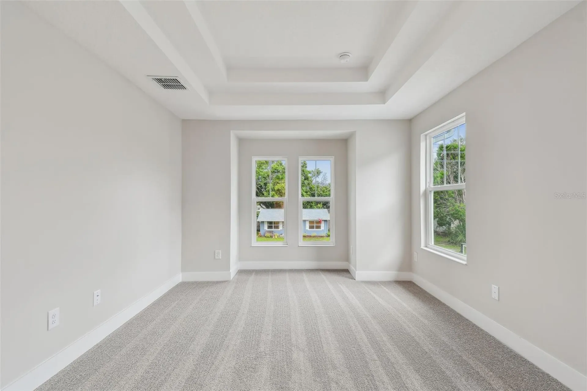 5663 Dartmouth Avenue N St Petersburg FL 33710