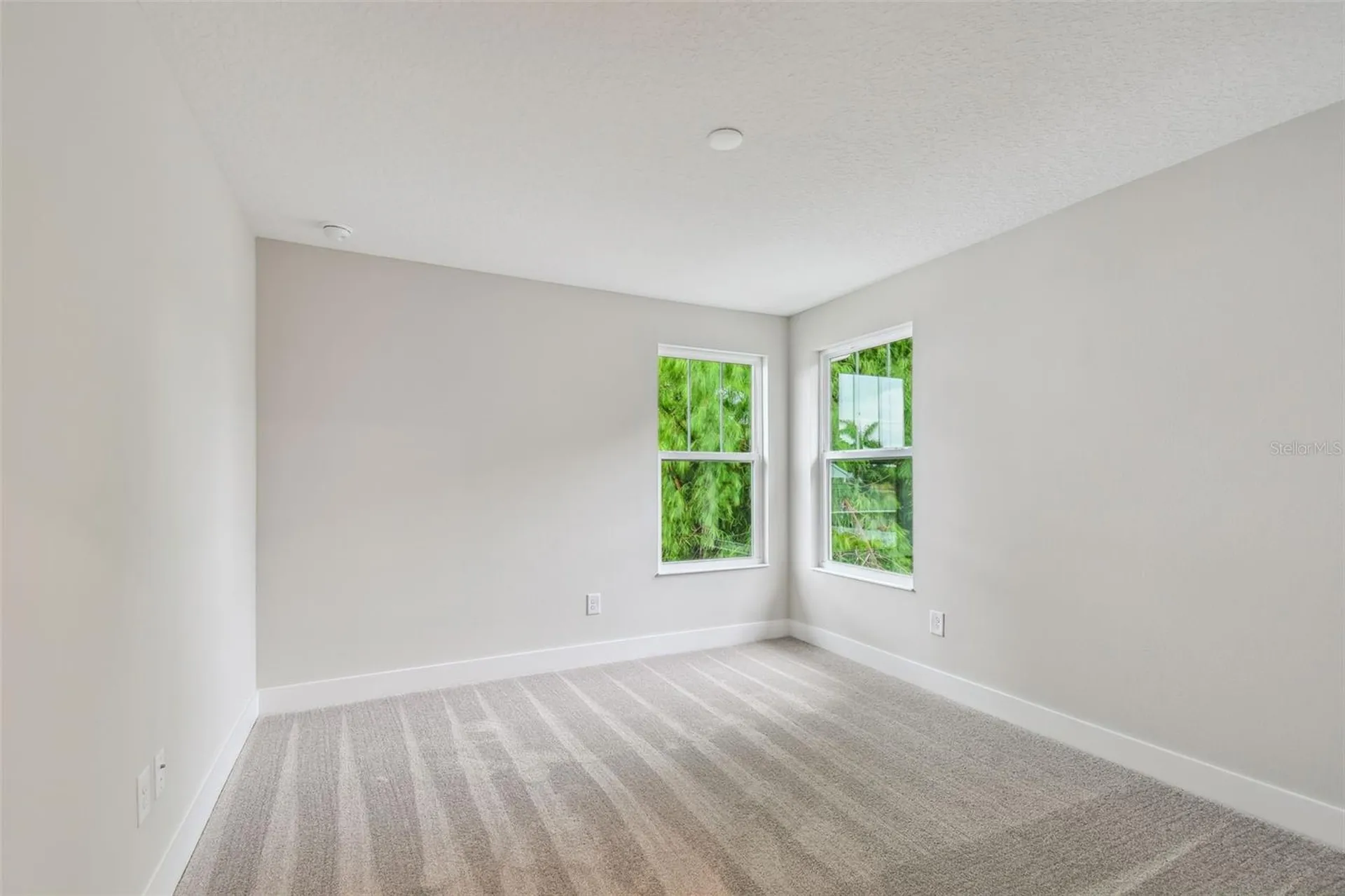 5663 Dartmouth Avenue N St Petersburg FL 33710