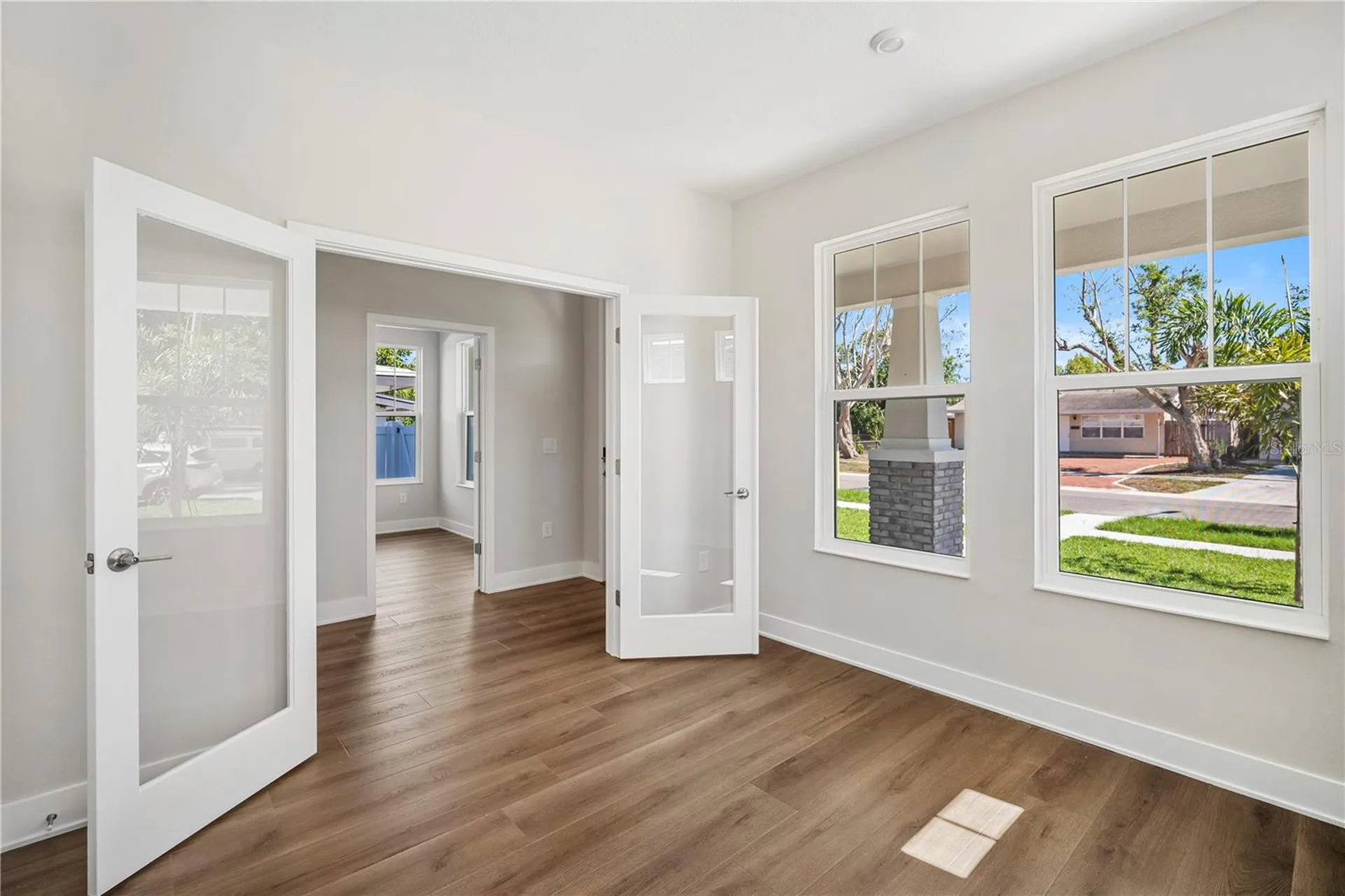 5633 Dartmouth Avenue N St Petersburg FL 33710