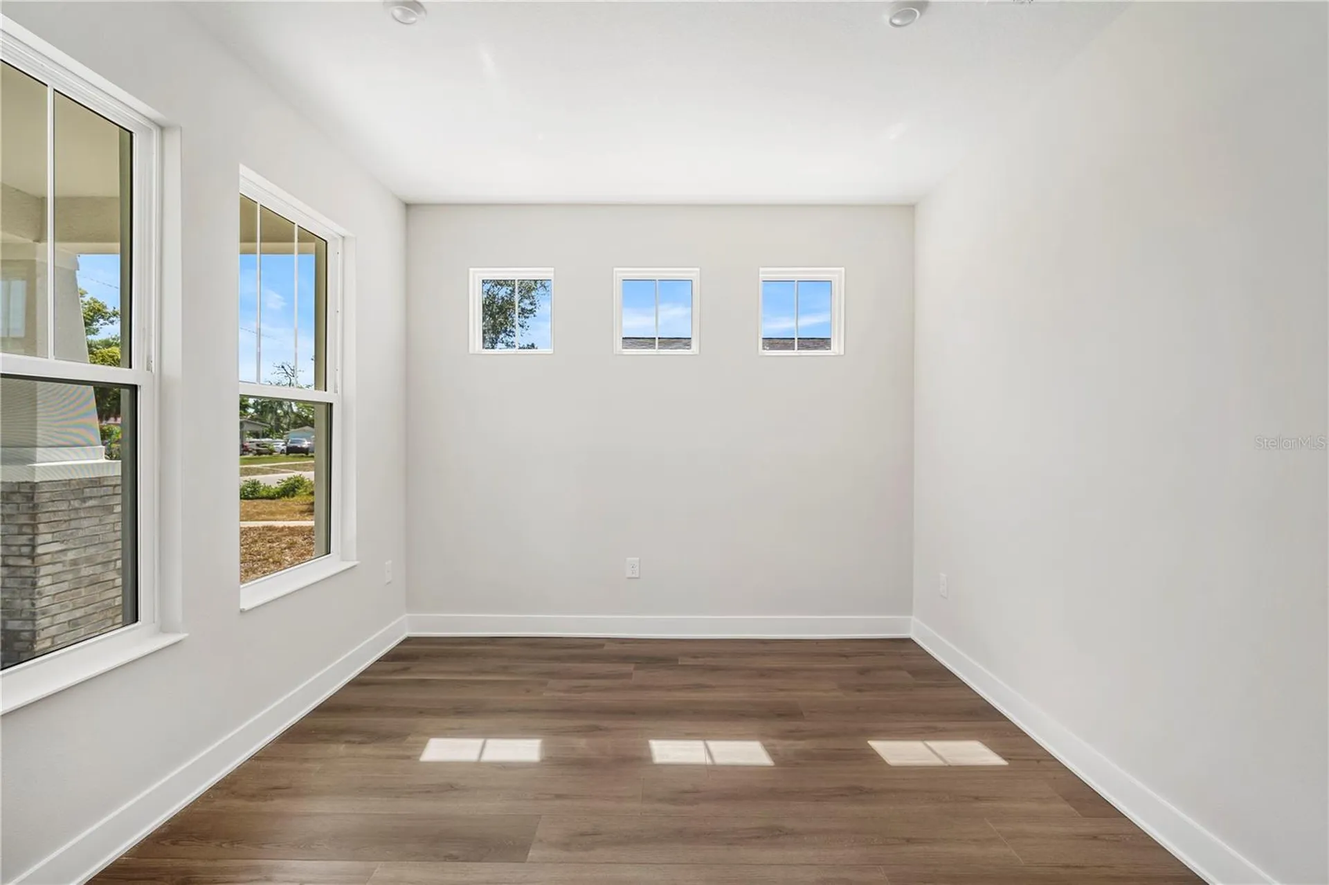 5633 Dartmouth Avenue N St Petersburg FL 33710