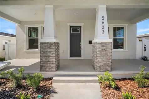 5633 Dartmouth Avenue N St Petersburg FL 33710