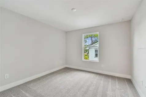 5633 Dartmouth Avenue N St Petersburg FL 33710