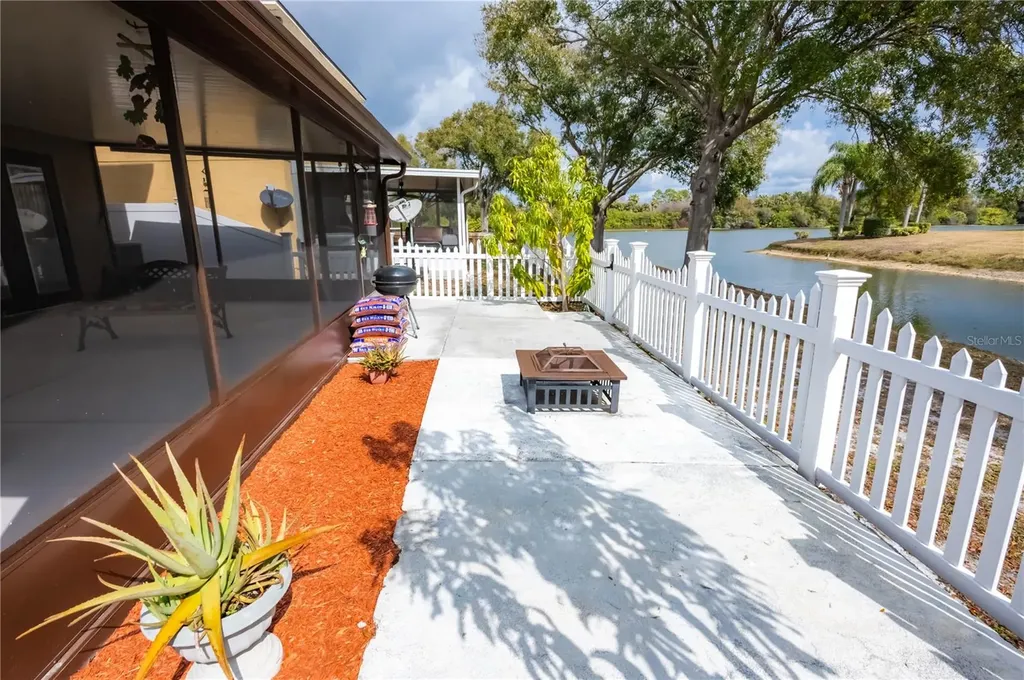 716 Burlwood Street Brandon FL 33511