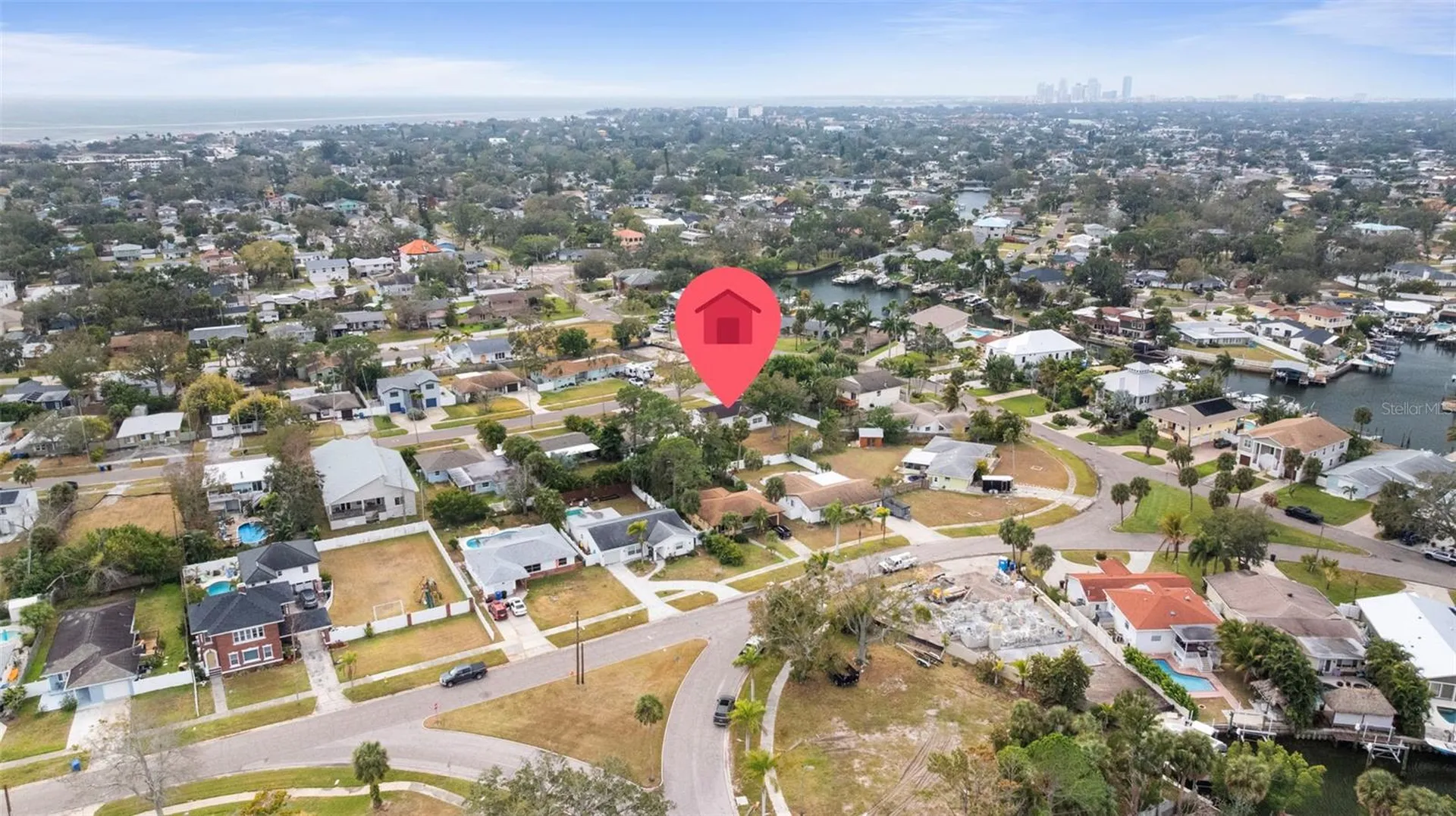 1817 Oregon Avenue NE St Petersburg FL 33703