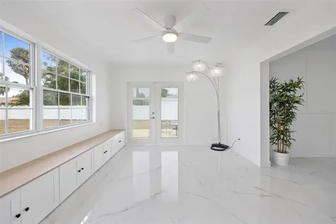 1817 Oregon Avenue NE St Petersburg FL 33703