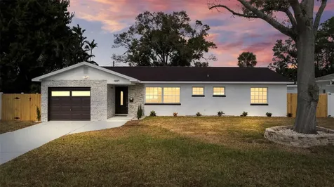 1817 Oregon Avenue NE St Petersburg FL 33703