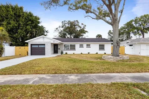 1817 Oregon Avenue NE St Petersburg FL 33703