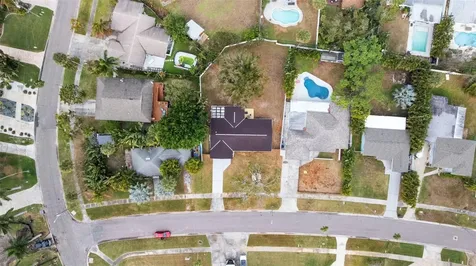1817 Oregon Avenue NE St Petersburg FL 33703