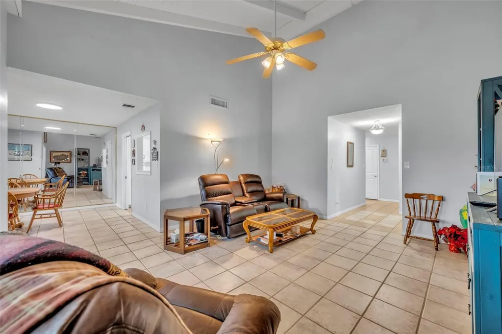 451 Oak Haven Drive Altamonte Springs FL 32701