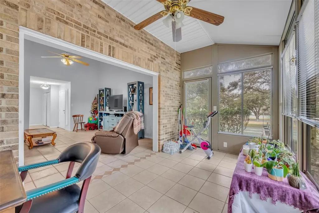 451 Oak Haven Drive Altamonte Springs FL 32701
