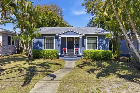 447 28th Avenue N St Petersburg FL 33704