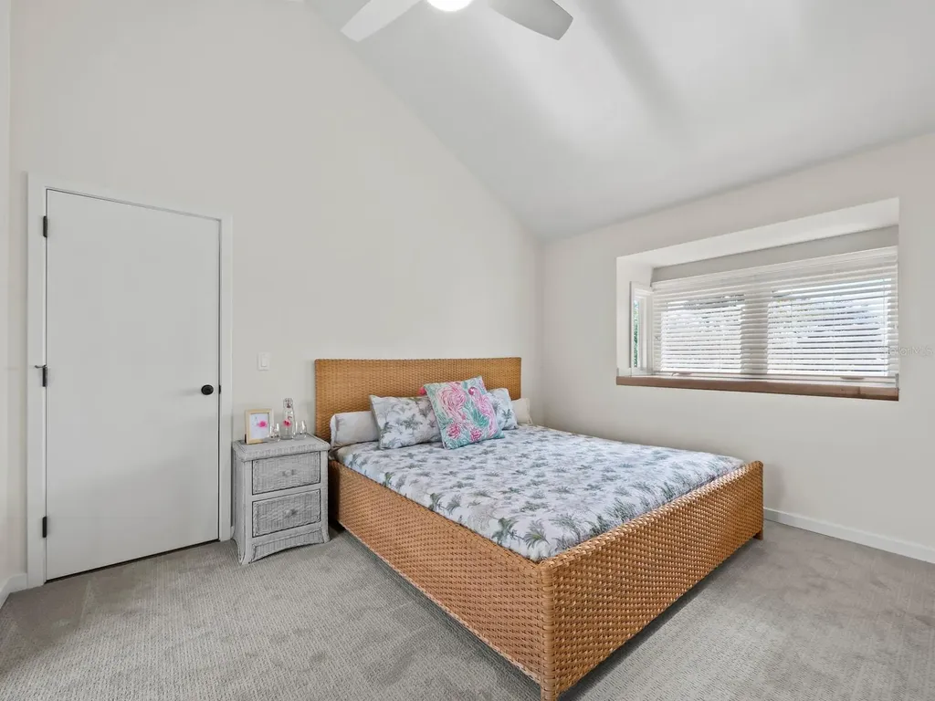 677 Lands End Drive Longboat Key FL 34228
