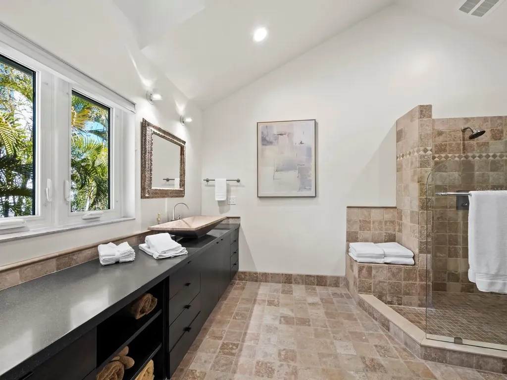 677 Lands End Drive Longboat Key FL 34228