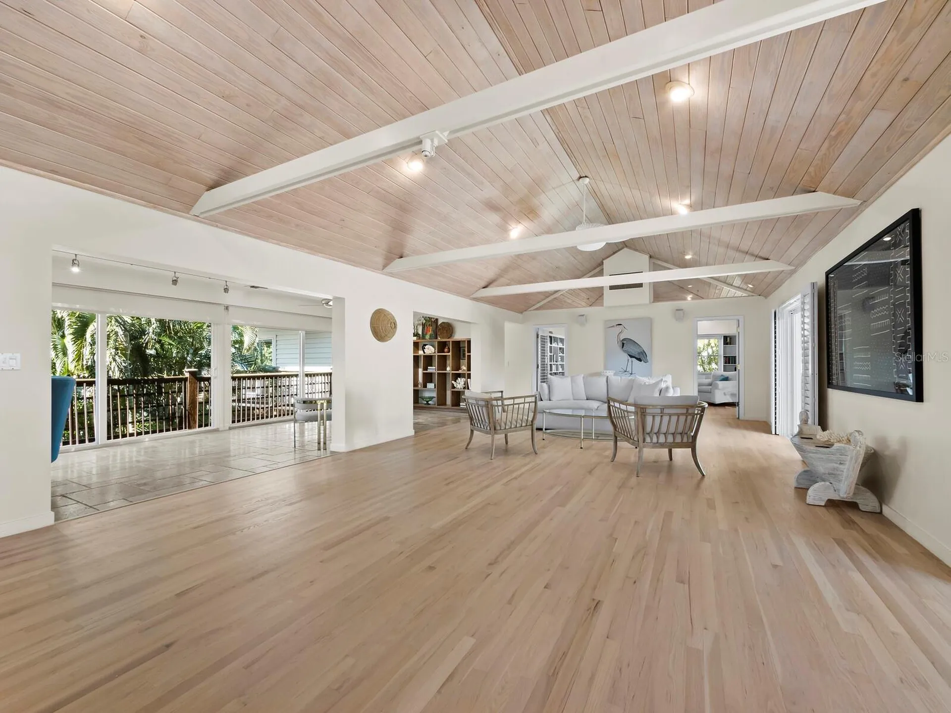 677 Lands End Drive Longboat Key FL 34228