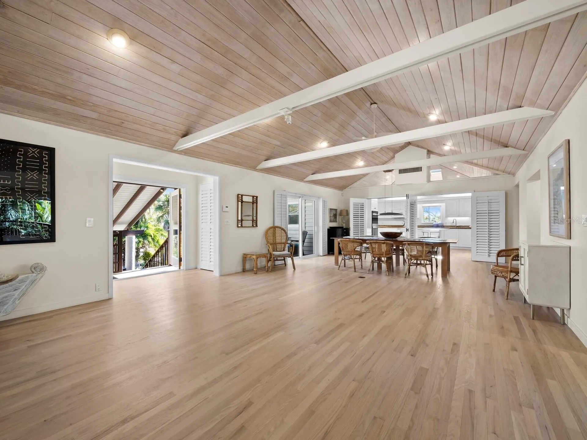 677 Lands End Drive Longboat Key FL 34228