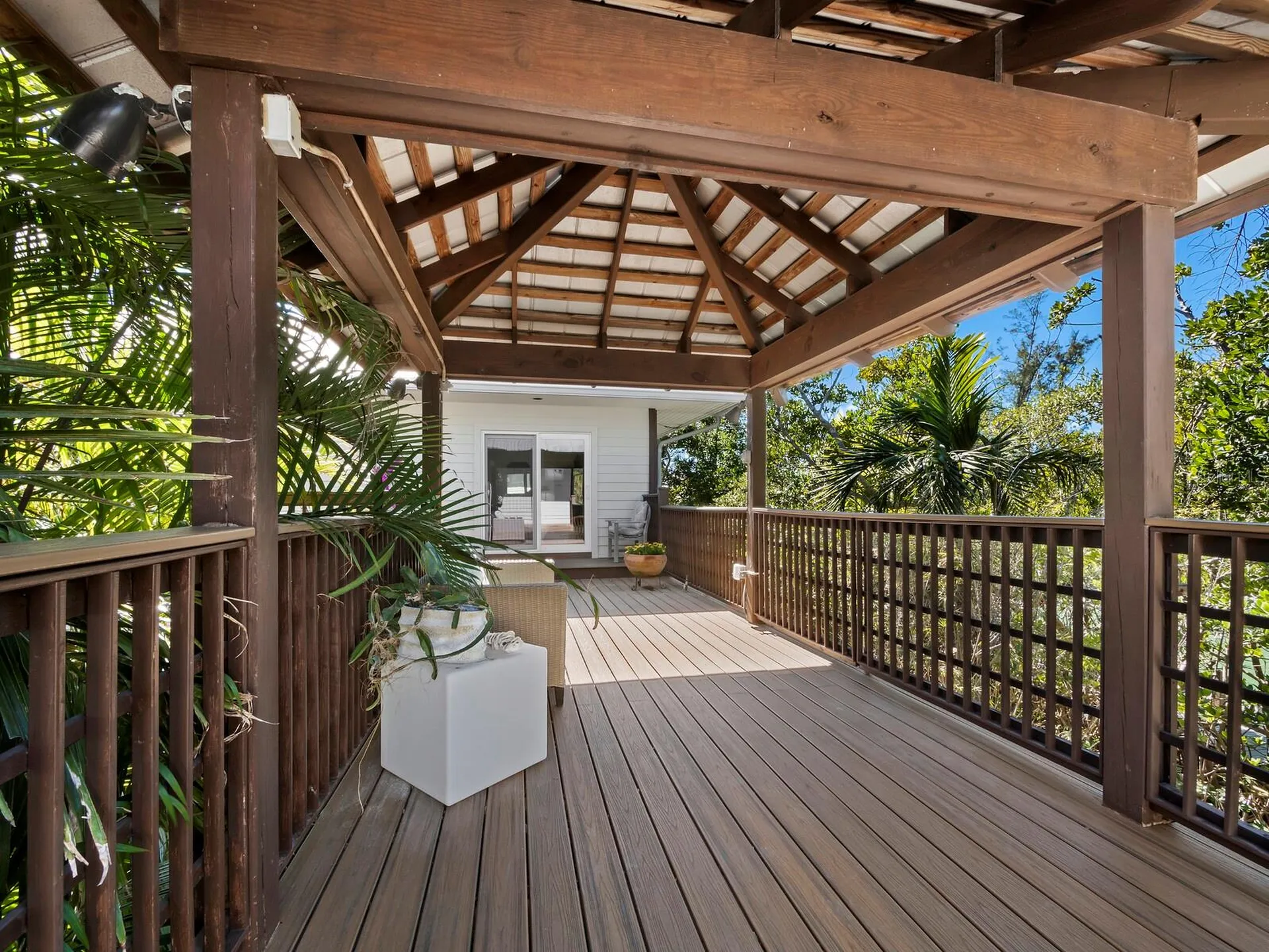 677 Lands End Drive Longboat Key FL 34228