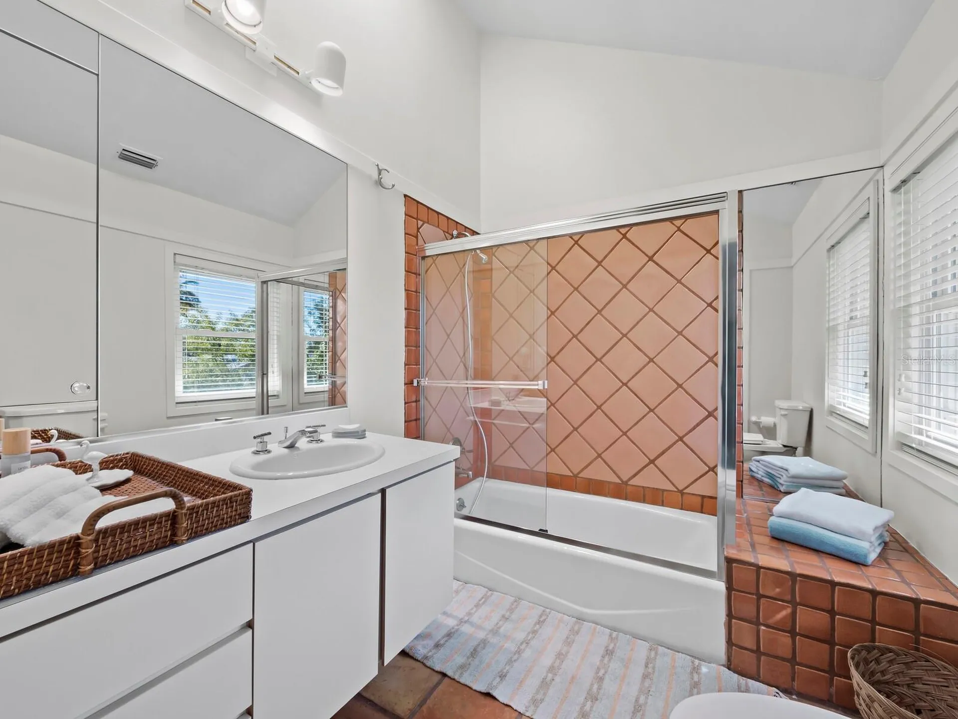 677 Lands End Drive Longboat Key FL 34228
