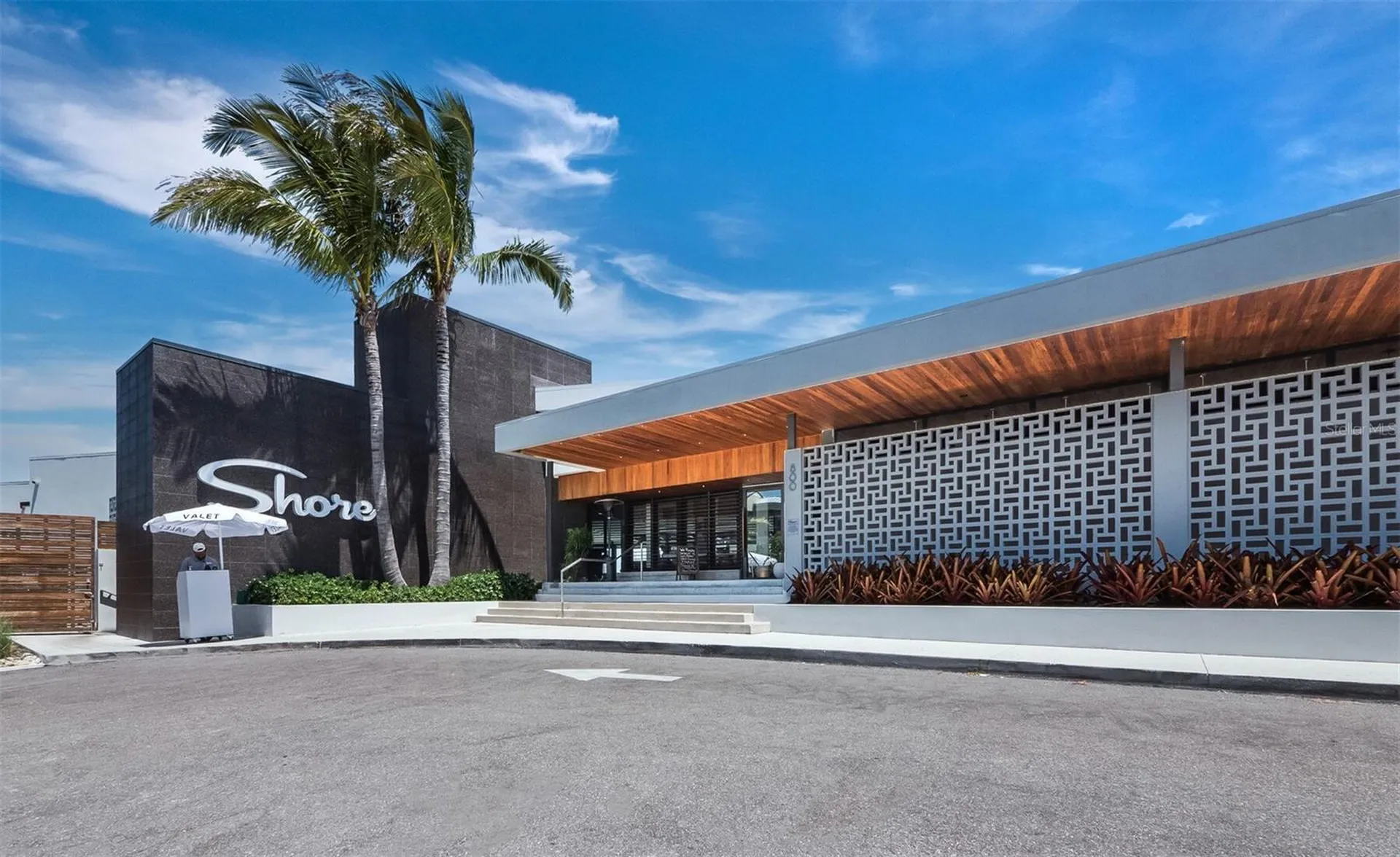 677 Lands End Drive Longboat Key FL 34228