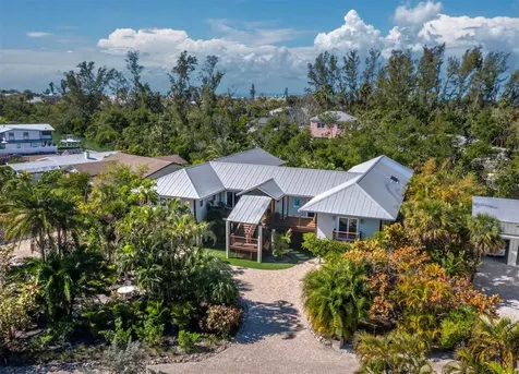 677 Lands End Drive Longboat Key FL 34228
