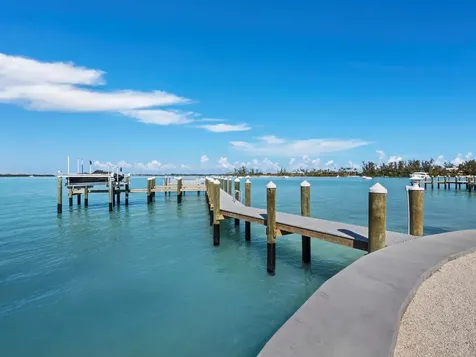677 Lands End Drive Longboat Key FL 34228